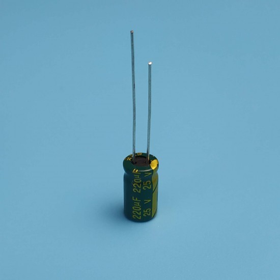 Конденсатор электролитический 220мкФ 25В 6,5х11,5мм ChongX