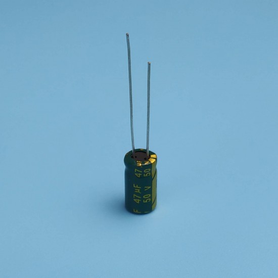 Конденсатор электролитический 47мкФ 50В 6х12мм ChongX